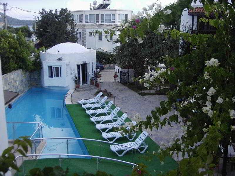 Orion Hotel Bitez Eksteriør bilde